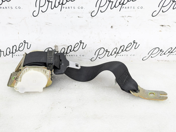 BMW E61 530xi 525xi 550i 545i Rear Upper Seat Belt Retractor 72119132827