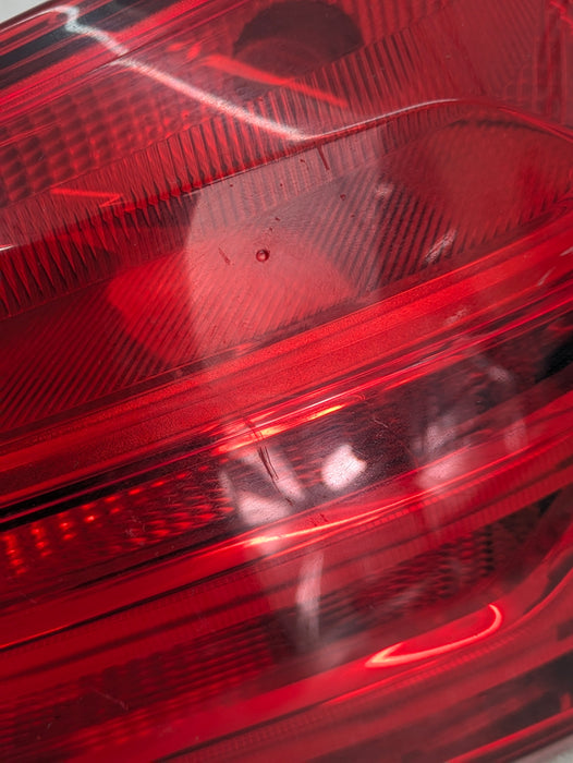 BMW F32 F33 F36 435xi 428xi 440xi 430xi Pre-LCI Right/Passenger Side Outer Tail Light 7296100 *NOTE*