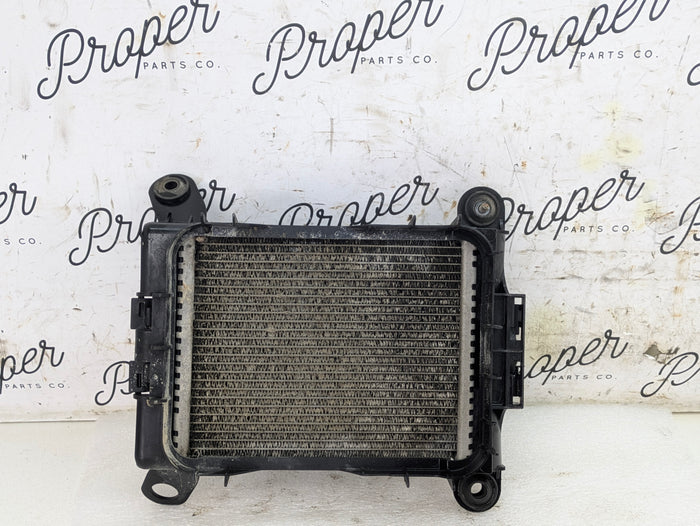 F30 F32 F33 F34 F36 3 & 4 Series M Sport Auxiliary Cooling Radiator & Bracket 7628057/7600698
