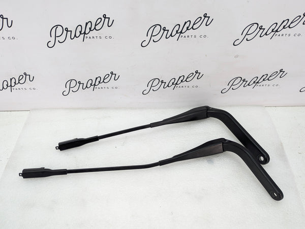BMW E82 E88 135i 128i Left & Right Windshield Wiper Arms Set Pair 7169971/7169972