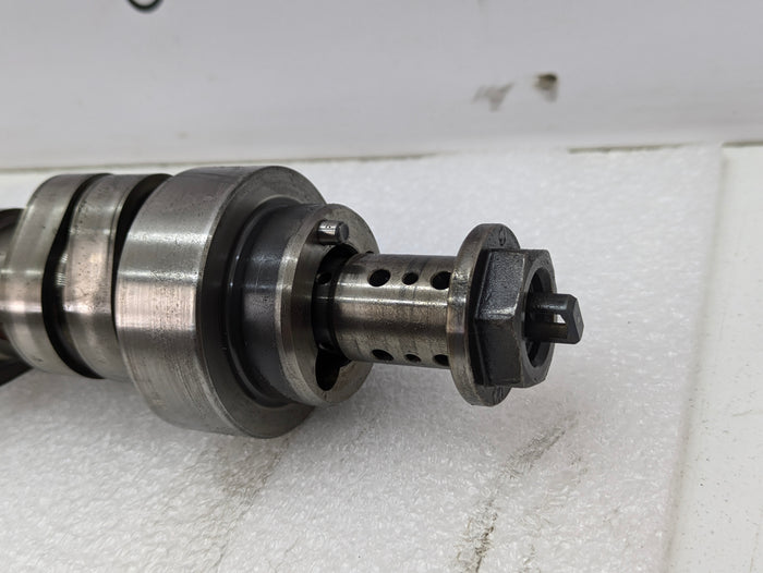 Chevrolet C7 Corvette Stingray Z51 LT1 Engine Camshaft Cam Shaft 3921512