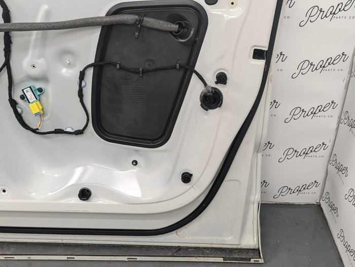 2018 Audi 8U Q3 Front Right Passenger Door Panel Cortina White 8U0831052C *Damaged*