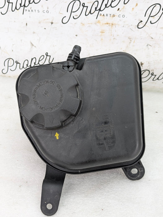 BMW E92 E90 E91 E93 335xi 335i E82 E88 135i N55 Coolant Reservoir Expansion Tank 7640515