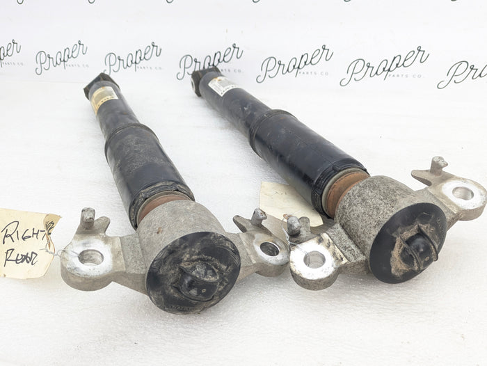 2021 Volvo V60 T6 R-Design Rear Left/Right Shock Absorber Set Pair 31658552