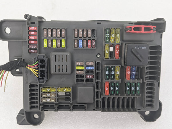 BMW E70 X5 M/E71 X6 M Trunk Power Distribution Fuse Box 6931687