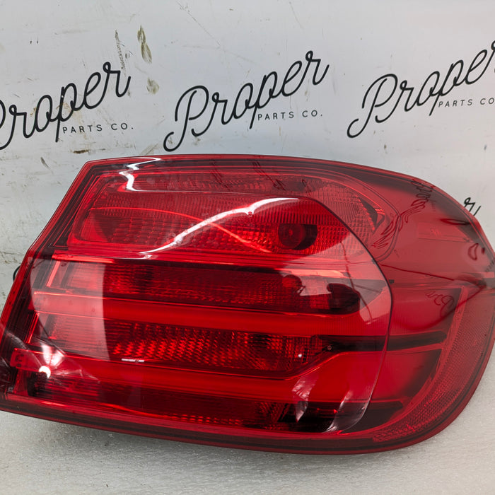 BMW F36 F32 F33 435xi 428xi 440xi 430xi Pre-LCI Right/Passenger Side Outer Tail Light 7296100 *NOTE*