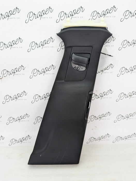 2021 Volvo V60 T6 R-Design Right B Pillar Trim/Seat Belt Guide 31479780/31479219/31469599
