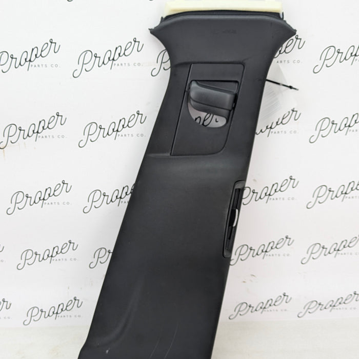 2021 Volvo V60 T6 R-Design Right B Pillar Trim/Seat Belt Guide 31479780/31479219/31469599