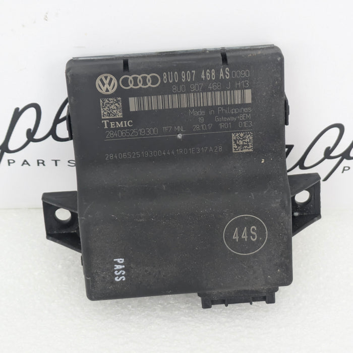 2015-2018 Audi 8U Q3 Gateway Interface Control Module ECU 8U0907468ASJ