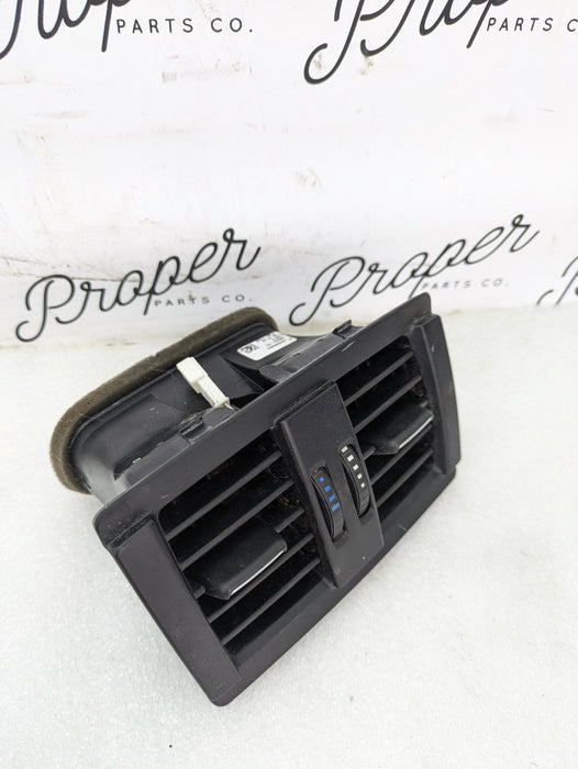 BMW F22 F23 228xi M235xi 230xi M240xi Center Console Rear Air Vent 9207330/9265350