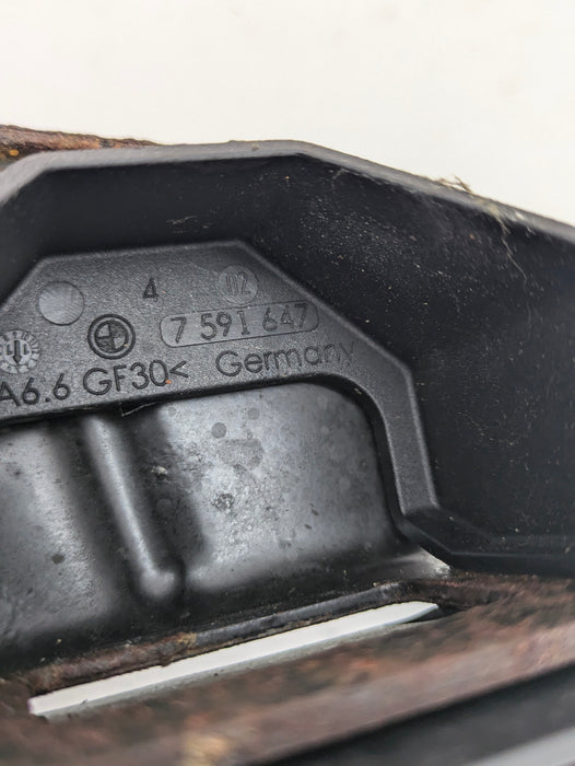 BMW E90 E91 E92 E93 3 Series Left/Right Radiator Mounting Brackets 7117811/7154546