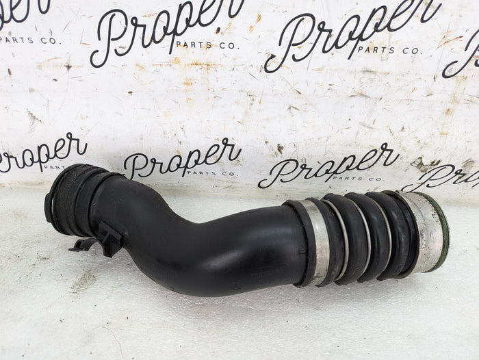 E92 E90 E93 335xi 335i E82 E88 135i N55 Turbo to Intercooler Pipe Tube Hose 7599293