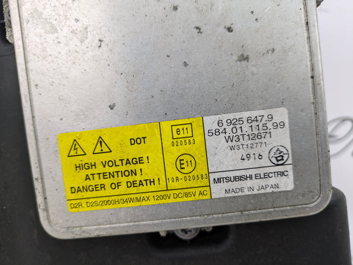 BMW E46 330i 325i Sedan Wagon LCI Front Right Bi-Xenon ZKW Headlight 7165833 *For Parts*