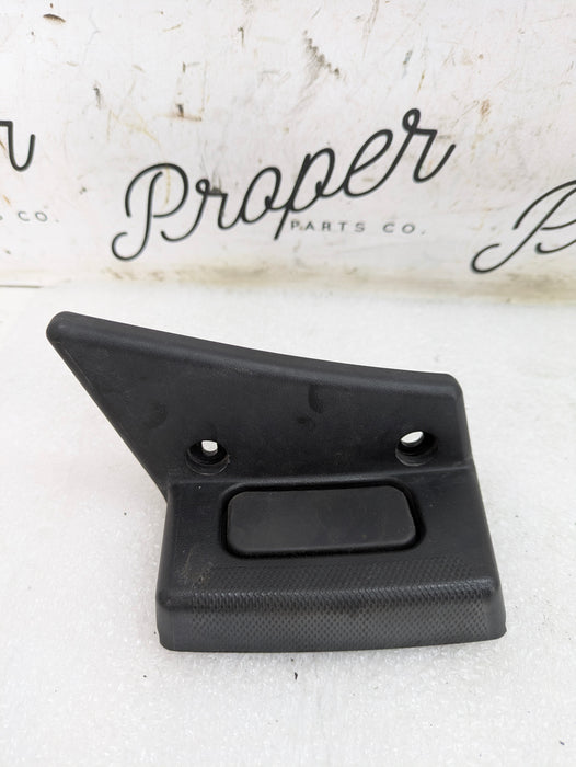 Chevrolet C7 Corvette Stingray Z51 Left/Driver Side Exterior Door Latch Release Button Switch & Trim 10446243