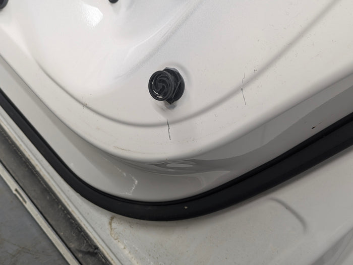 2018 Audi 8U Q3 Front Right Passenger Door Panel Cortina White 8U0831052C *Damaged*