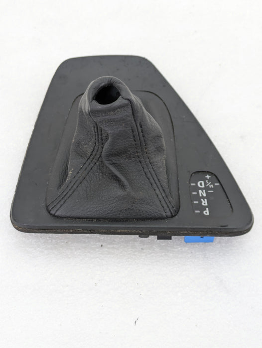 BMW E90 E91 E92 E93 335xi 328xi Auto Shift Boot Cover Trim Black 7155643 *Damaged*