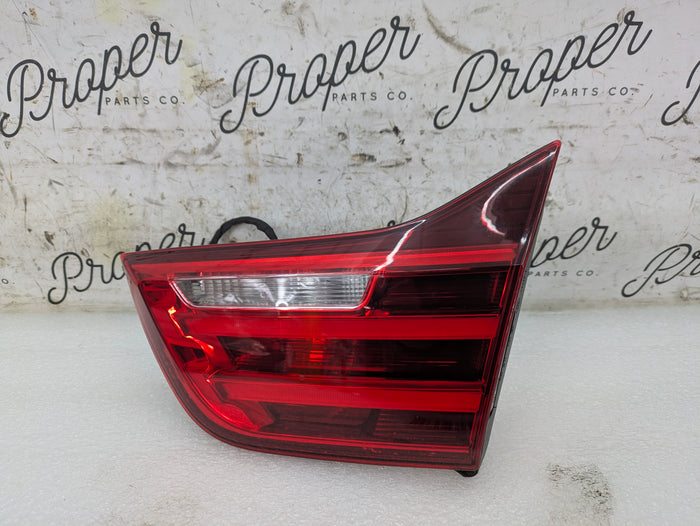 BMW F32 F36 F33 435xi 428i 440i 428i Pre-LCI Right/Passenger Side Inner Tail Light 7296102