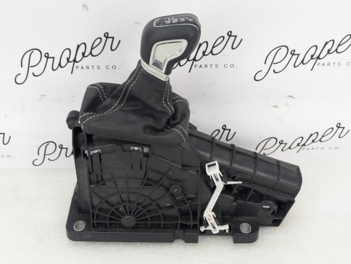 2021 Volvo V60 T6 R-Design Automatic Transmission Gear Shifter Selector & Knob Boot 81380300