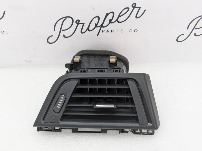 BMW F30 F31 F32 F33 F34 F36 335xi 328xi 340xi 330xi 320xi Right/Passenger Side Dashboard HVAC Air Vent 9218550