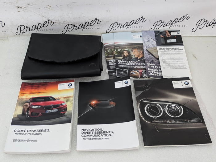 BMW F22 228xi French Language Owners Manuals & Leather Case 8833313 *NOTE*