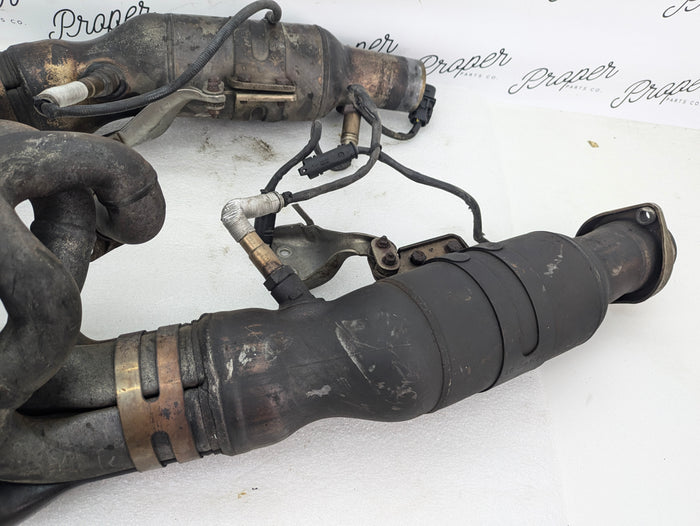 BMW E60 E61 M5 E63 E64 M6 S85 Exhaust Manifold Headers Left & Right Catalytic Converter Set 7836402/7836403