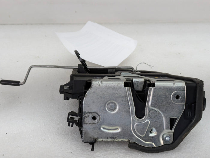 BMW E90 E91 3 Series Sedan/Wagon Door Lock Latch Actuator Front Right 7229466
