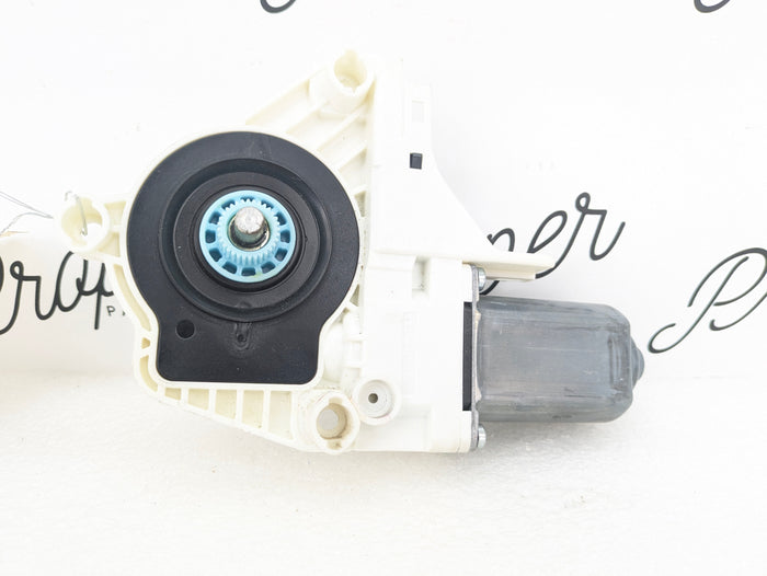 2015-2018 Audi 8U Q3 Right Front Window Regulator Motor 8K0959802B