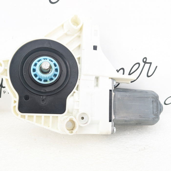 2015-2018 Audi 8U Q3 Right Front Window Regulator Motor 8K0959802B