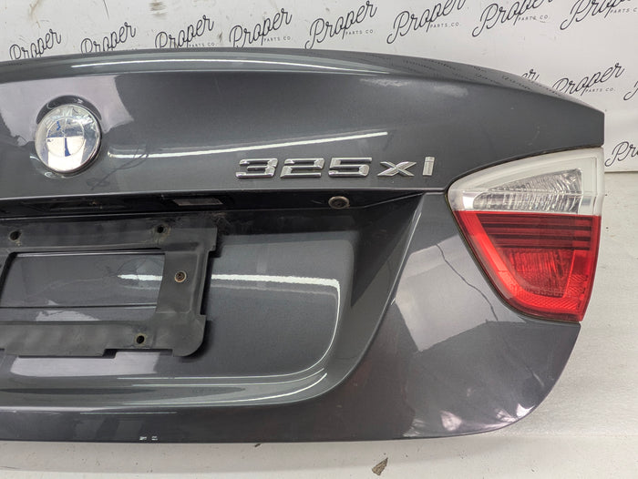 BMW E90 325xi 335xi 330xi 328xi 323i Pre-LCI Trunk Lid Graphite Metallic (A22) 41627151491
