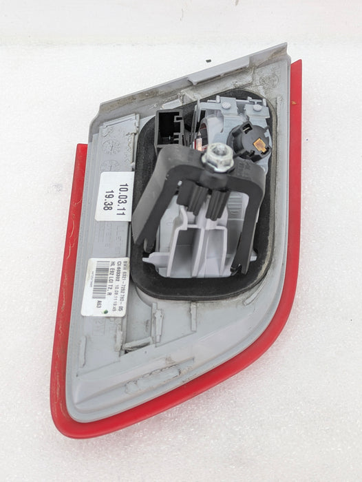 BMW E92 LCI Coupe M3 335xi 328xi Inner Trunk Tail Light Set Left Right 7252779/7252780