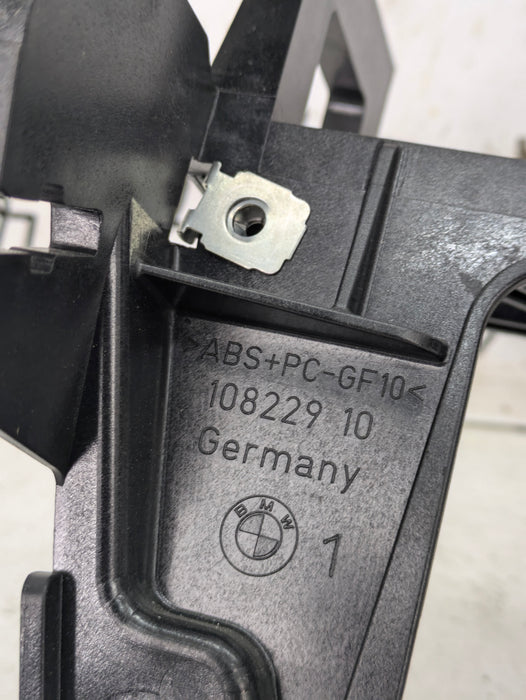 BMW E90 E92 E93 E91 3 Series Radio/iDrive Navigation Headunit Carrier Bracket Mount 7075394