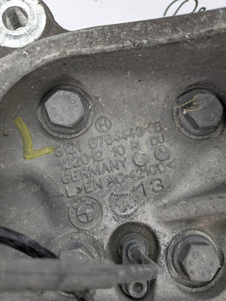 BMW E82 E88 135i 128i E90 E91 E92 E93 335i 330i 328i 325i 323i Left/Driver Side Front Knuckle/Hub/Spindle 6764443