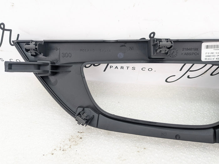 2021 Volvo V60 T6 R-Design Rear Right Interior Door Handle Trim 30747554