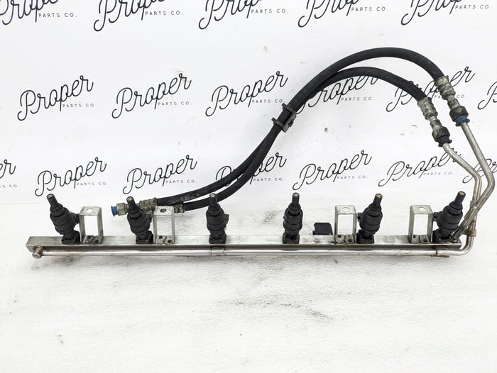 BMW E46 328ci 323ci M52 Fuel Rail Injector Tube & Fuel Injectors 1433024/1427240