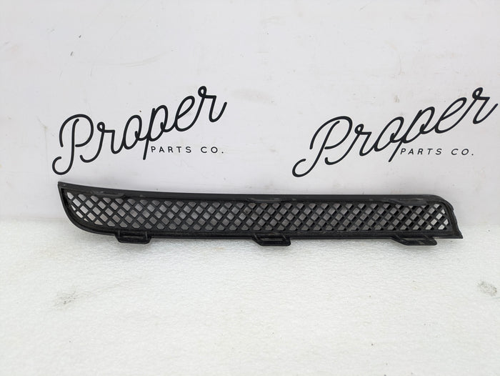 Chevrolet C7 Corvette Stingray Right/Passenger Side Rear Bumper Grille Vent 22799216
