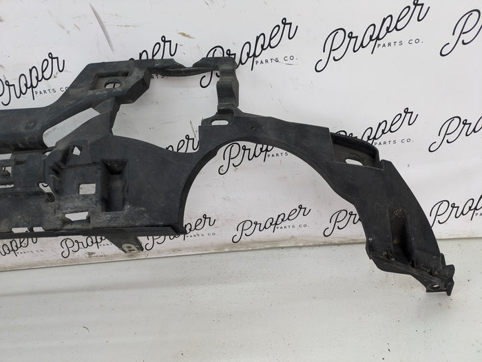 BMW G20 330ix 330ex M Sport Rear Bumper Lower Center Bumper Support Bracket Mount 8069392