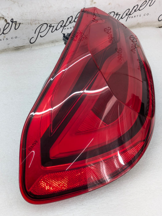 BMW F36 F32 F33 F82 F83 440xi 430xi M4 LCI LED Rear Left/Driver Side Outer Tail Light 8496525 *DAMAGED*