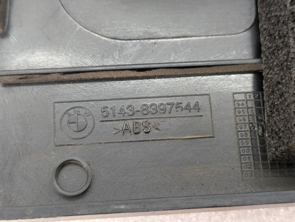 BMW Z3 M Roadster Coupe Right/Passenger Side Kick Panel Speaker Grille 8397544