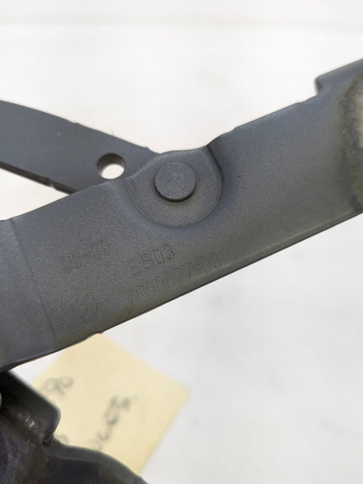 BMW E90 E92 335xi 328xi Trunk Lid Support Bracket Hinges Set Space Gray 7060627/7060628