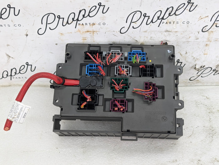 BMW E90 E91 E92 E93 3 Series Front Power Distribution Fuse Box 9119444