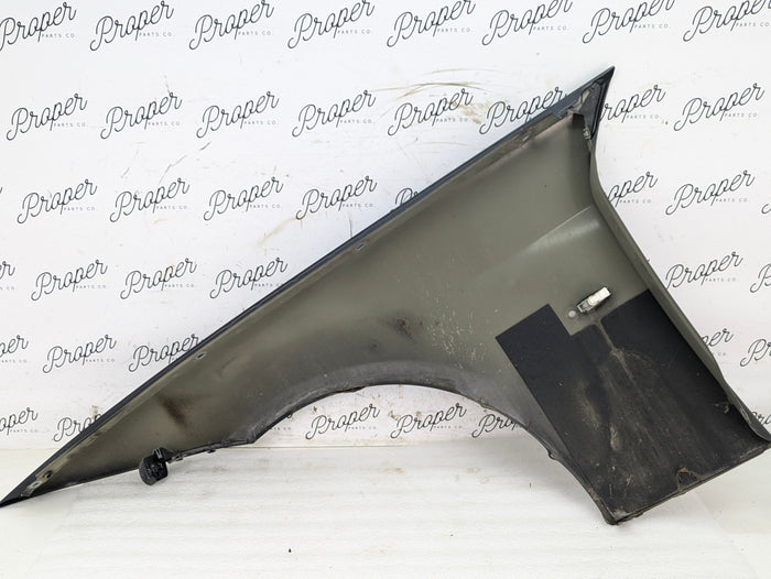 BMW E90 E91 335xi 330xi 328xi 325xi 323i Right/Passenger Side Fender Black Sapphire Metallic (475) *DAMAGED*