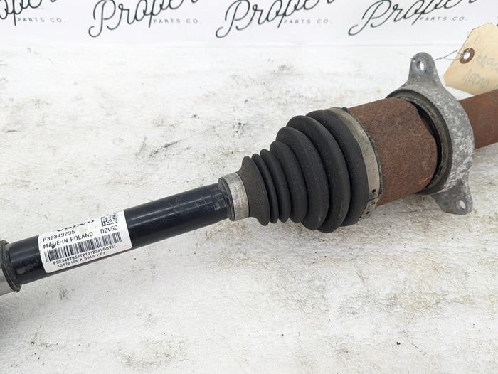 2021 Volvo V60 T6 R-Design Right/Passenger Side Front Axle Shaft 32349295