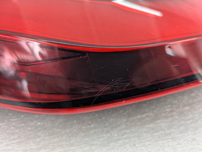 BMW G22 G26 430ix M440ix G82 M4 Pre-LCI Rear Right/Passenger Side Outer LED Tail Light Assembly 63217477606