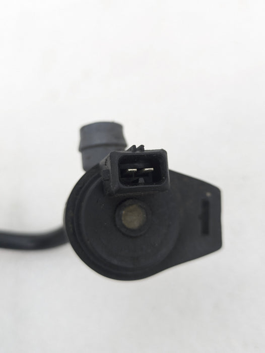 BMW E90 3 Series Fuel Tank Ventilation Hose & Valve 7636153