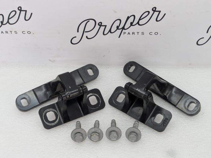 Chevrolet C7 Corvette Stingray Rear Left & Right Hatch Trunk Lid Hinge Set 23187759/23187760