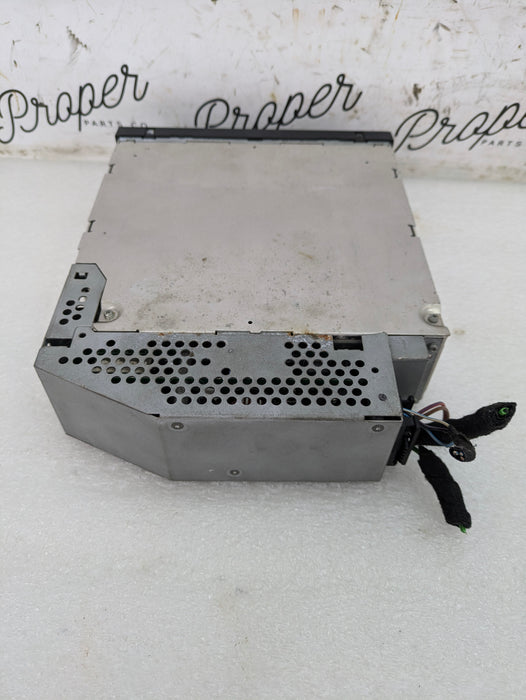 BMW E60 E61 530xi 6-Disc DVD Changer Multi Media Player 9151146