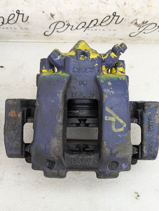 BMW F22 F23 228xi 228i 230xi 230i Front Left/Right Brake Caliper Set 34116857687/34116857688