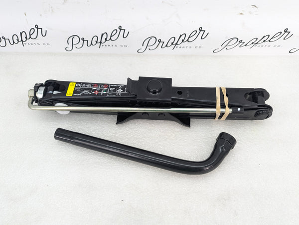 2021 Volvo V60 T6 R-Design Emergency Spare Wheel Tire Jack Lug Wrench Tools 31680566/31381637