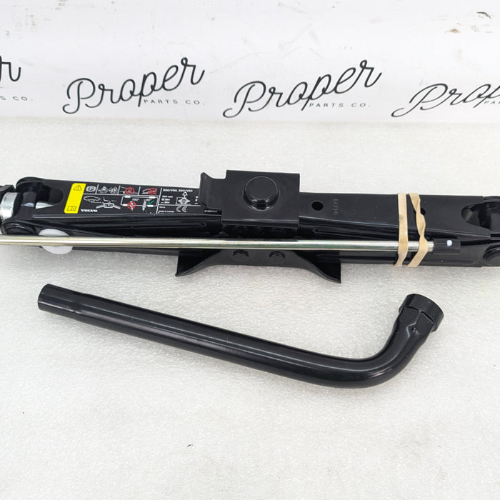 2021 Volvo V60 T6 R-Design Emergency Spare Wheel Tire Jack Lug Wrench Tools 31680566/31381637