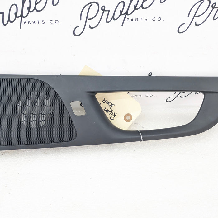 2021 Volvo V60 T6 R-Design Rear Right Interior Door Handle Trim 30747554